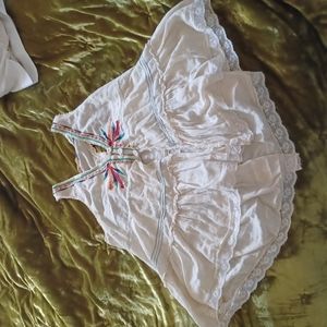 Sz M Vanilla Sky vintage peasant top. OFF white. One of a kind